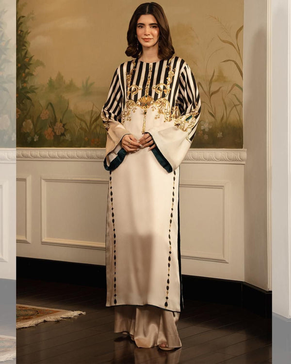 DIGITAL PRINT 3PC SILK UNSTITCHED SUIT 18