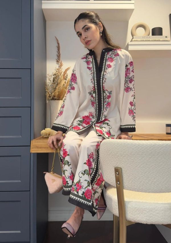 Digital Lawn 3-Piece Set – Bana Dora Prints with Voile Dupatta